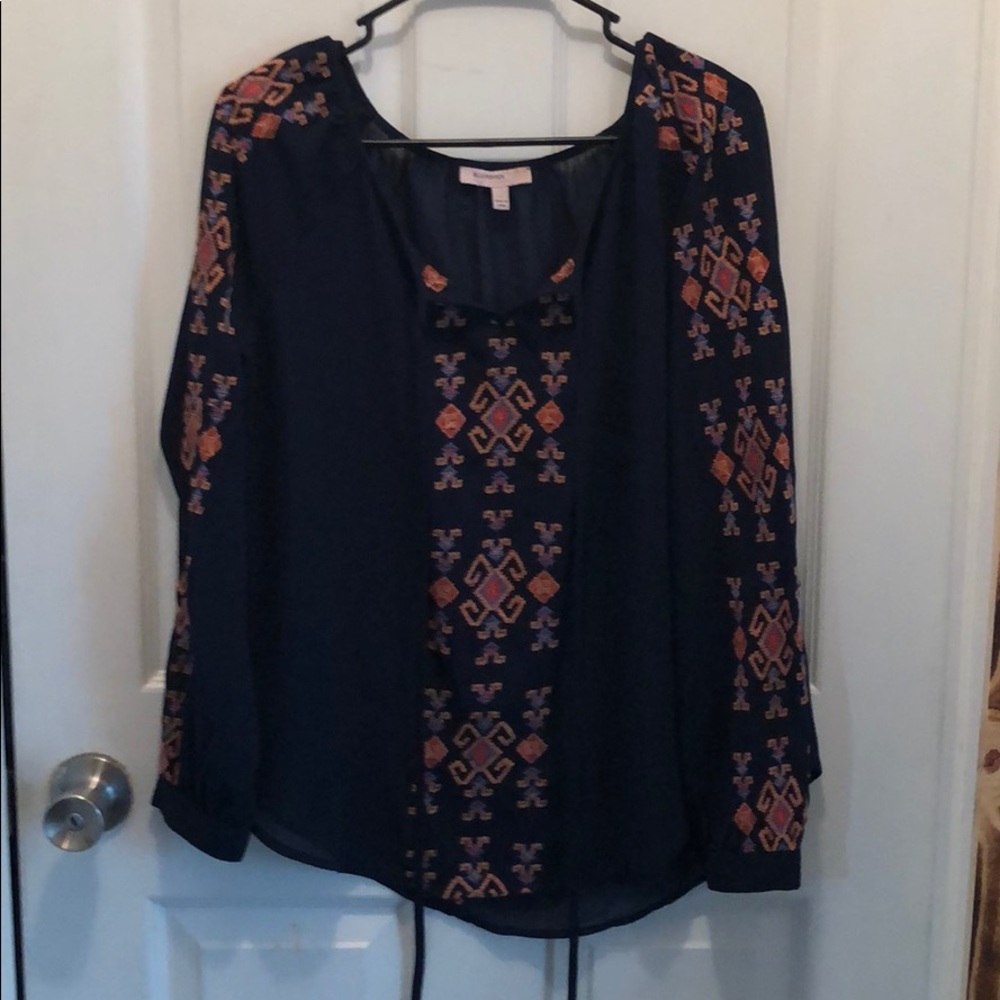 5/$20- Sheer vintage navy blouse